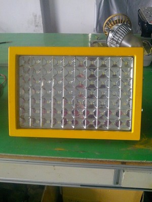 掌握支架式LED防爆燈 全方位解析U型支架與固定式LED防爆燈的選購與應用